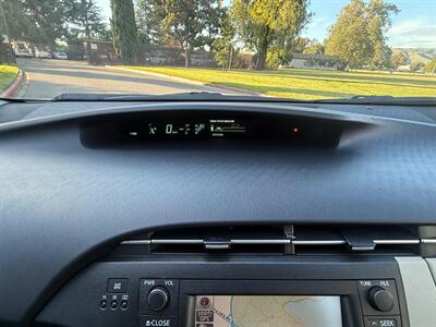 2010 Toyota Prius V   - Photo 23 - Fremont, CA 94536