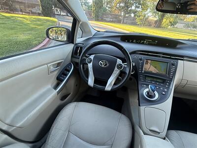 2010 Toyota Prius V   - Photo 12 - Fremont, CA 94536