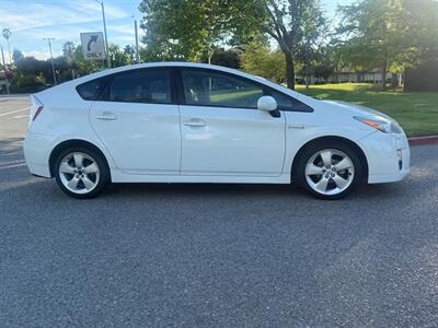 2010 Toyota Prius V   - Photo 4 - Fremont, CA 94536
