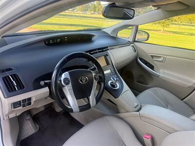 2010 Toyota Prius V   - Photo 13 - Fremont, CA 94536