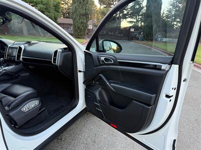 2014 Porsche Cayman AWD - Photo 24 - Fremont, CA 94536