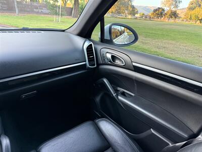 2014 Porsche Cayman AWD - Photo 15 - Fremont, CA 94536