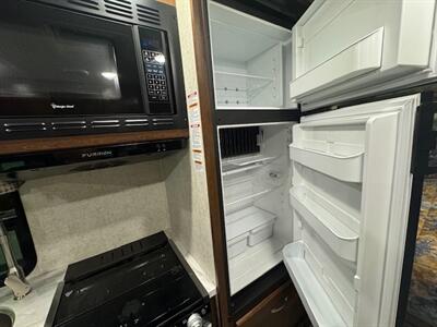 2019 Forest River SUNSEEKER LE M-2350 LE 25FT LONG IT HAS A CORNER BED YES FINANCING IS AVAILABLE!!!! - Photo 12 - Molalla, OR 97038