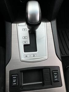 2013 Subaru Outback 2.5i Premium   - Photo 14 - Molalla, OR 97038