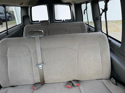 2010 Chevrolet Express LT 1500  A.W.D 8 PASSENGER - Photo 19 - Molalla, OR 97038