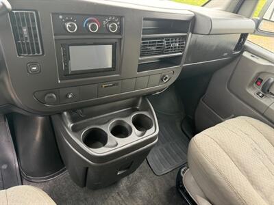 2010 Chevrolet Express LT 1500  A.W.D 8 PASSENGER - Photo 15 - Molalla, OR 97038