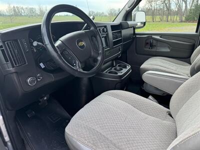 2010 Chevrolet Express LT 1500  A.W.D 8 PASSENGER - Photo 14 - Molalla, OR 97038