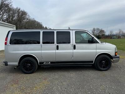 2010 Chevrolet Express LT 1500  A.W.D 8 PASSENGER - Photo 8 - Molalla, OR 97038