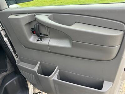 2010 Chevrolet Express LT 1500  A.W.D 8 PASSENGER - Photo 16 - Molalla, OR 97038