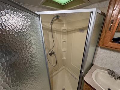 2004 Holiday Rambler Savoy 30BHS   - Photo 21 - Molalla, OR 97038