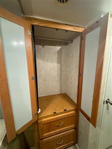 2004 Holiday Rambler Savoy 30BHS   - Photo 16 - Molalla, OR 97038