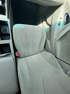 2010 Toyota Camry LE   - Photo 12 - Molalla, OR 97038
