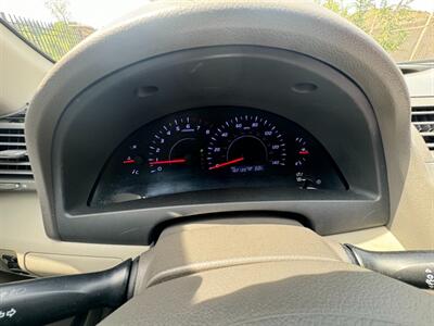 2010 Toyota Camry LE   - Photo 15 - Molalla, OR 97038