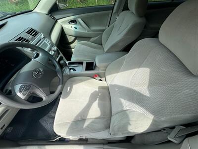 2010 Toyota Camry LE   - Photo 9 - Molalla, OR 97038