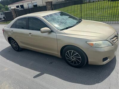 2010 Toyota Camry LE   - Photo 4 - Molalla, OR 97038
