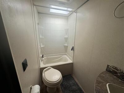 2017 Forest River Heritage Glen 24BHHL Hyper Lyte  YES FINANCING IS AVAILABLE!!!! - Photo 13 - Molalla, OR 97038