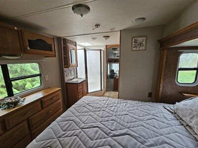 2006 Forest River Cedar Creek Daydreamer 37RLTSD   - Photo 7 - Molalla, OR 97038