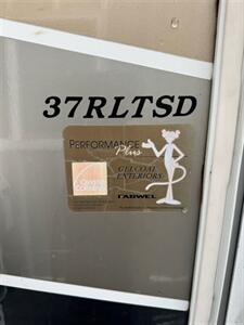 2006 Forest River Cedar Creek Daydreamer 37RLTSD   - Photo 11 - Molalla, OR 97038