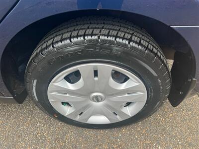2012 Nissan Versa 1.8 S   - Photo 6 - Molalla, OR 97038