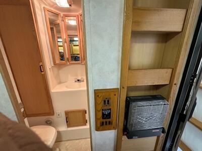 2003 s&s truck camper ponderosa m-11-db YES FINANCING IS AVAILABLE!!!! - Photo 18 - Molalla, OR 97038