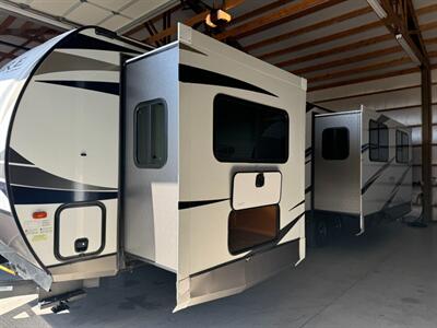 2021 Palomino Solaire 304RKDS  YES FINANCING IS AVAILABLE!!!!
