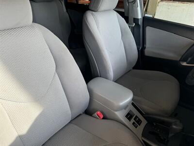2012 Toyota RAV4 awd  YES FINANCING IS AVAILABLE!!!! - Photo 9 - Molalla, OR 97038