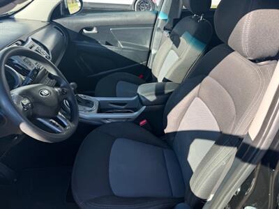 2016 Kia Sportage LX  A.W.D ONLY 105,000 MILES - Photo 6 - Molalla, OR 97038