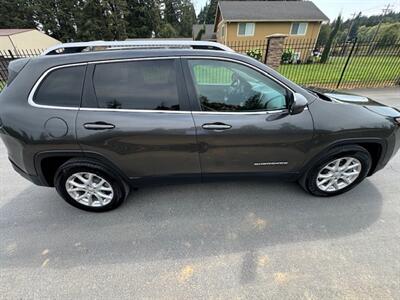 2015 Jeep Cherokee Latitude  4.w.d.only 96,000 miles - Photo 5 - Molalla, OR 97038