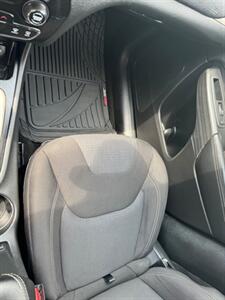 2015 Jeep Cherokee Latitude  4.w.d.only 96,000 miles - Photo 13 - Molalla, OR 97038