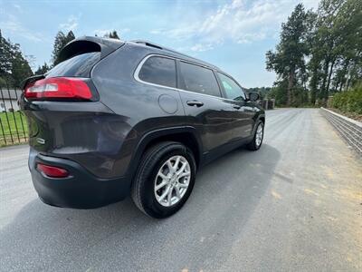 2015 Jeep Cherokee Latitude  4.w.d.only 96,000 miles - Photo 6 - Molalla, OR 97038