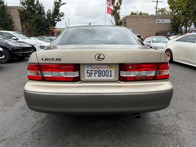 2000 Lexus ES 300   - Photo 6 - San Leandro, CA 94578