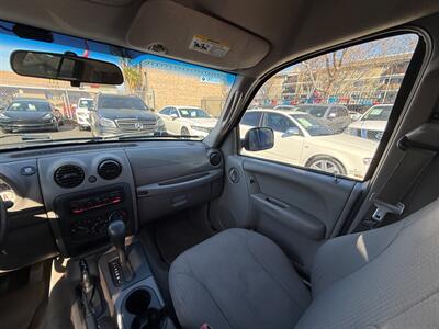 2004 Jeep Liberty Sport   - Photo 16 - San Leandro, CA 94578