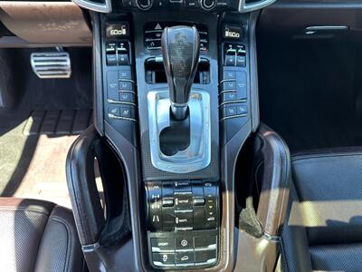 2012 Porsche Cayenne Turbo   - Photo 19 - San Leandro, CA 94578