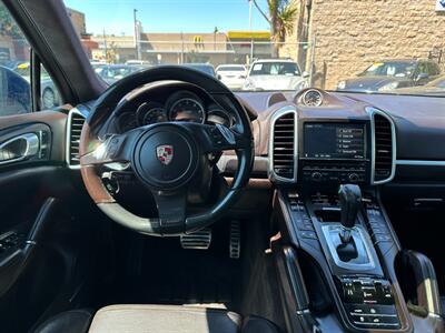 2012 Porsche Cayenne Turbo   - Photo 16 - San Leandro, CA 94578