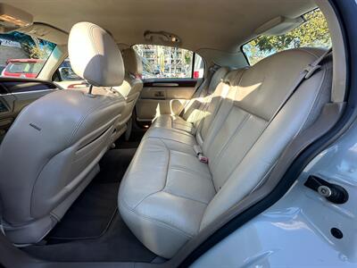 2004 Lincoln Town Car Ultimate - Photo 18 - San Leandro, CA 94578