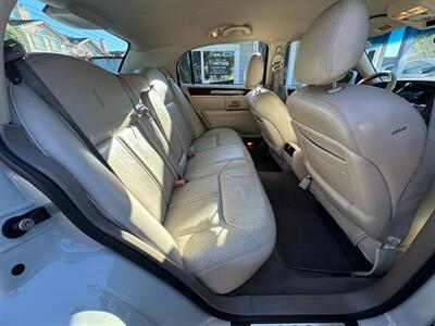2004 Lincoln Town Car Ultimate - Photo 17 - San Leandro, CA 94578