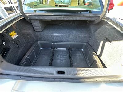 2004 Lincoln Town Car Ultimate - Photo 11 - San Leandro, CA 94578