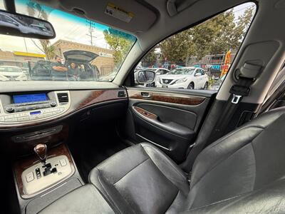 2010 Hyundai Genesis 3.8 Premium   - Photo 16 - San Leandro, CA 94578