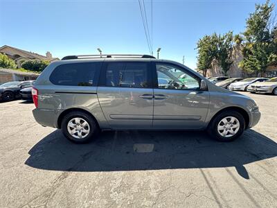 2008 Kia Sedona LX   - Photo 4 - San Leandro, CA 94578