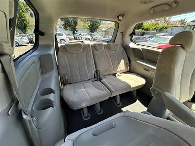 2008 Kia Sedona LX   - Photo 22 - San Leandro, CA 94578