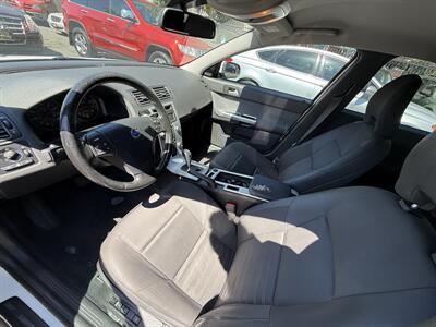 2011 Volvo S40 T5 R-Design   - Photo 11 - San Leandro, CA 94578