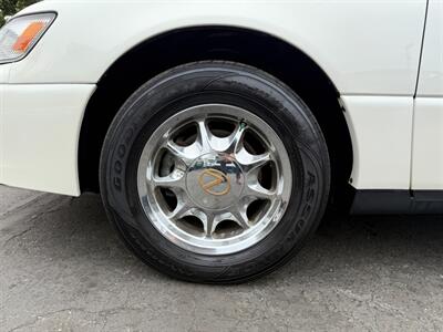 1997 Lexus ES 300   - Photo 9 - San Leandro, CA 94578