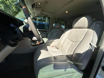 2004 Cadillac Escalade   - Photo 12 - San Leandro, CA 94578