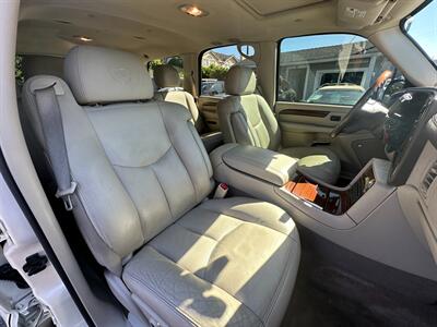 2004 Cadillac Escalade   - Photo 13 - San Leandro, CA 94578