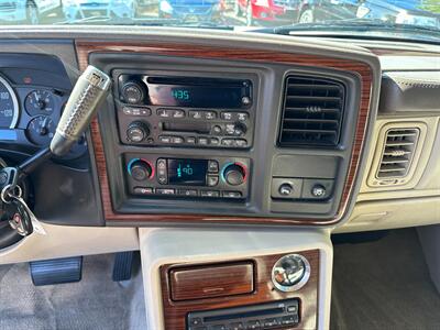 2004 Cadillac Escalade   - Photo 19 - San Leandro, CA 94578
