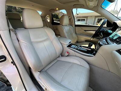 2011 INFINITI M56 Sport   - Photo 13 - San Leandro, CA 94578