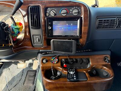 1997 Chevrolet Express Limited - Photo 18 - San Leandro, CA 94578