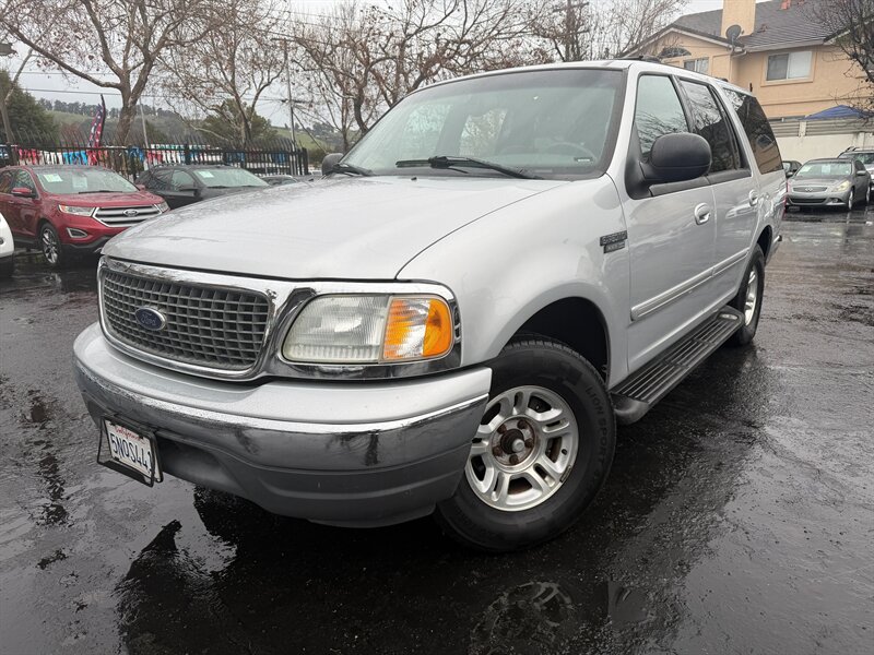 2002 Ford Expedition Base's photo