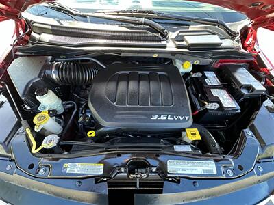 2012 Volkswagen Routan SE   - Photo 10 - San Leandro, CA 94578