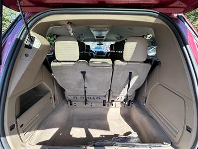 2012 Volkswagen Routan SE   - Photo 11 - San Leandro, CA 94578